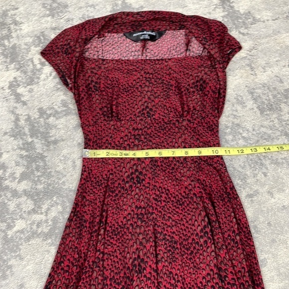 Norma Kamali Jersey Shrug Style Dress Red Snake Stretch Fit Flare Sz XS - Picture 7 of 11